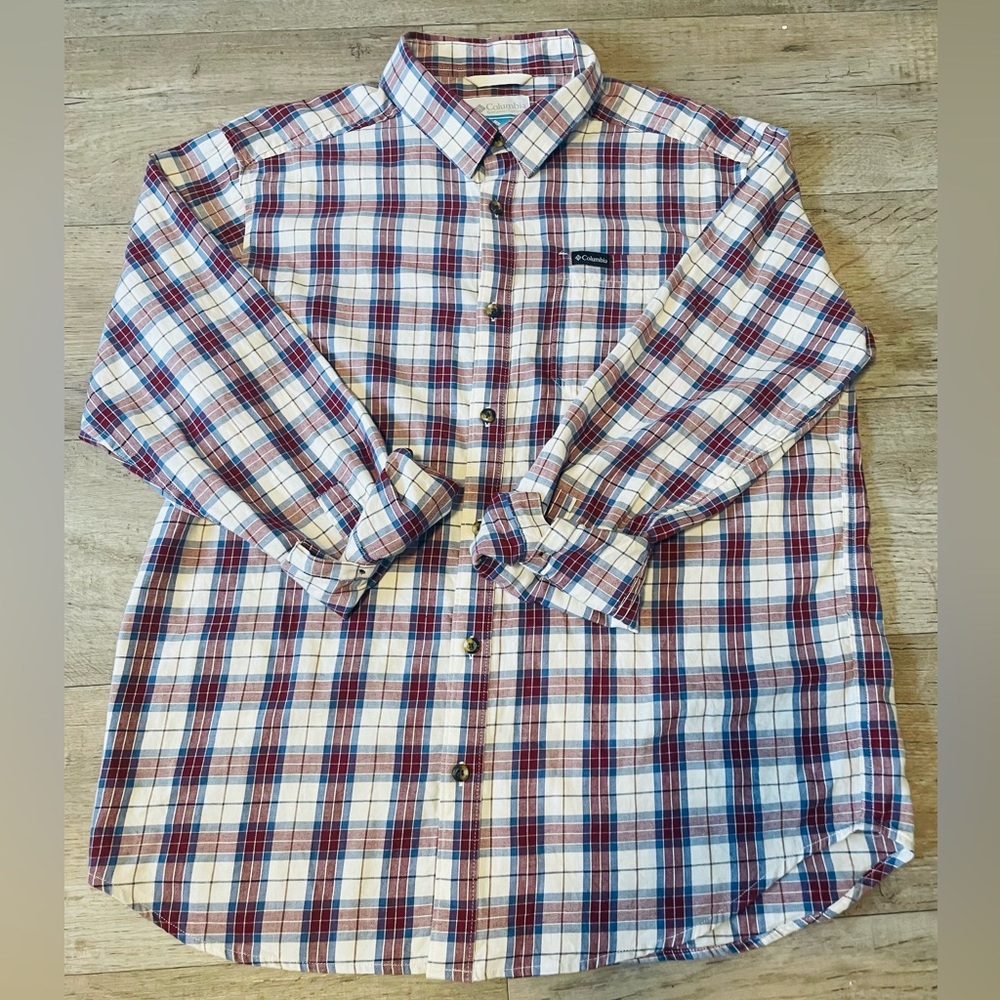 Men’s Columbia Sportswear Plaid Button Up size Large